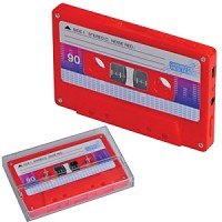 МП3 плеер в виде кассеты со слотом для микро SD карты