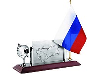Настольный прибор «Просторы»: часы, флаг России и металлическая плакетка с картой России